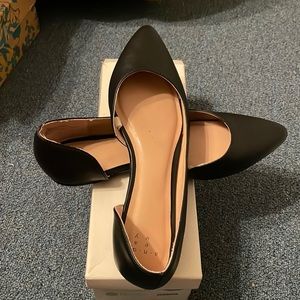 Black Ballet Flats